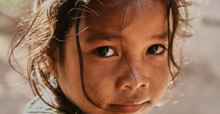 Juillet 2023, Monde : Deux nouveaux rapports mondiaux sur les violations potentielles du droit à l'identité des enfants 